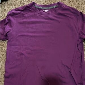 Old Navy purple cotton t shirt size 6-7 small